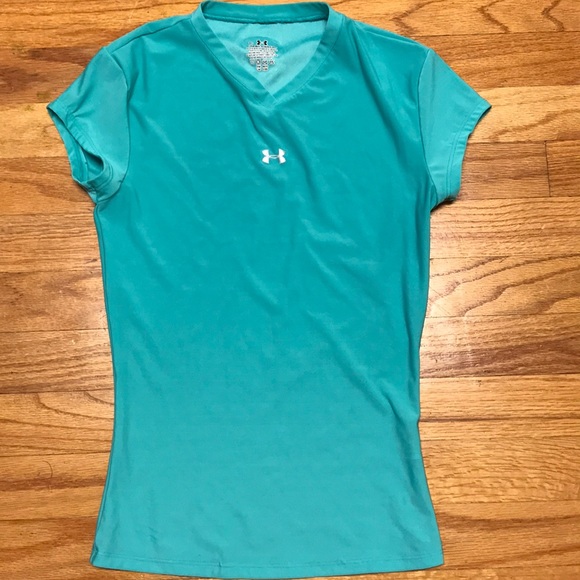 Under Armour Tops - Under Armour workout tee